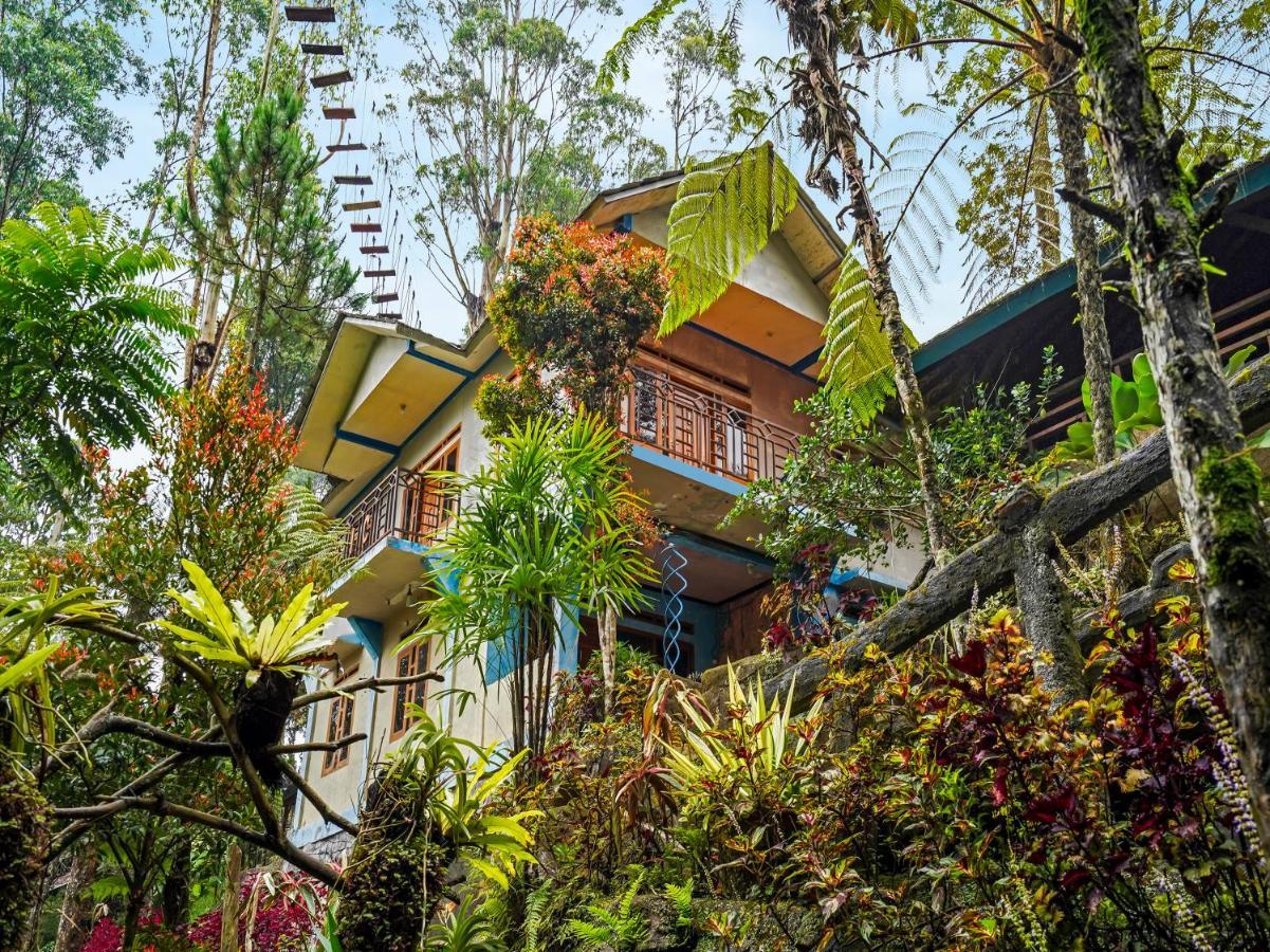 Oyo Homes 90915 Eco Tourism Desa Cihanjuang Rahayu Ciwangun Indah Camp Villas Bongkar Exterior photo